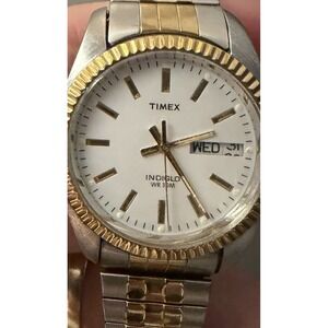 Timex Indiglo WR 30M Men's Two Tone Watch Day Date‎ Display Silver Gold